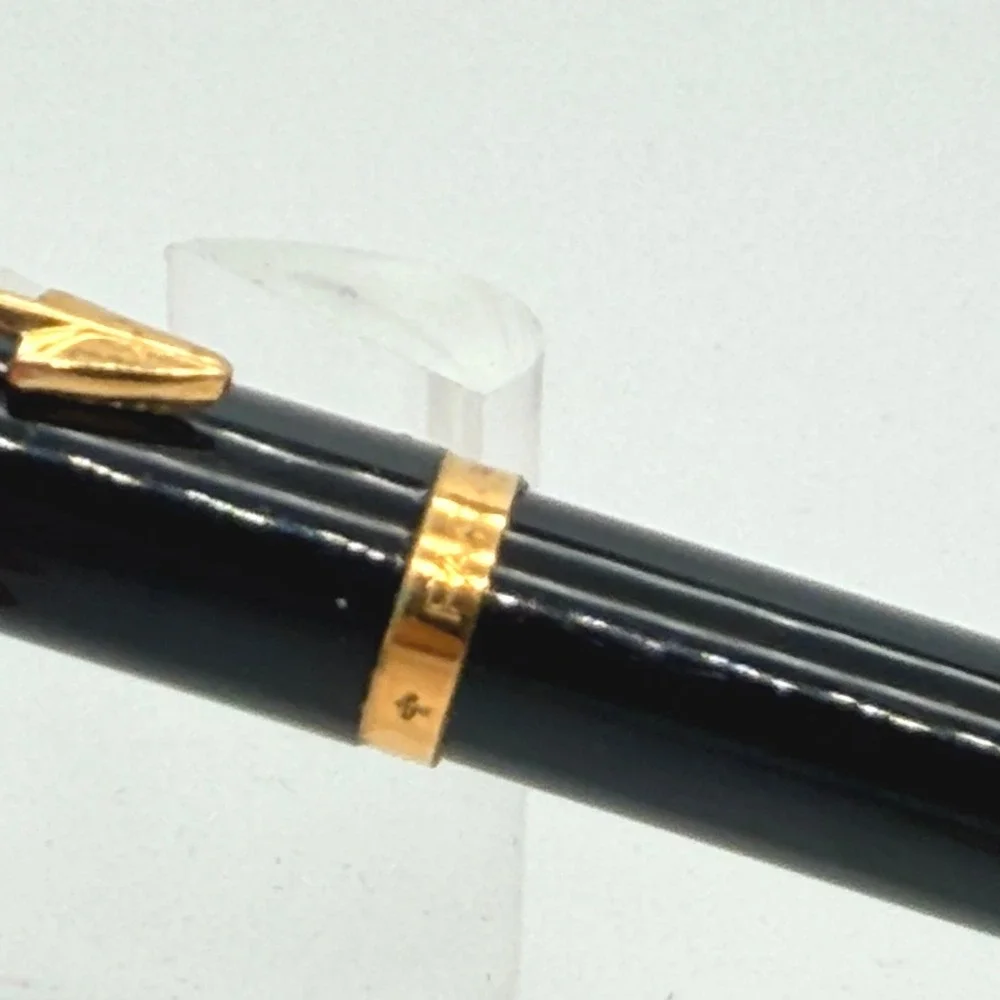 Parker Insignia Ballpoint Pen‎ Slim Black Gold Trim Twist Executive Writing